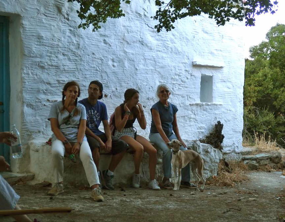 athina kyrtata in andros routes trail no 10 androsfilm 11 august 2016 vanglouk (7)_1